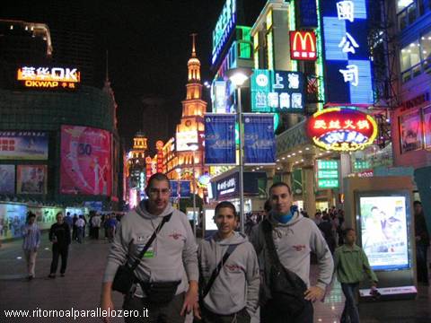 Tre fioi a Shanghai