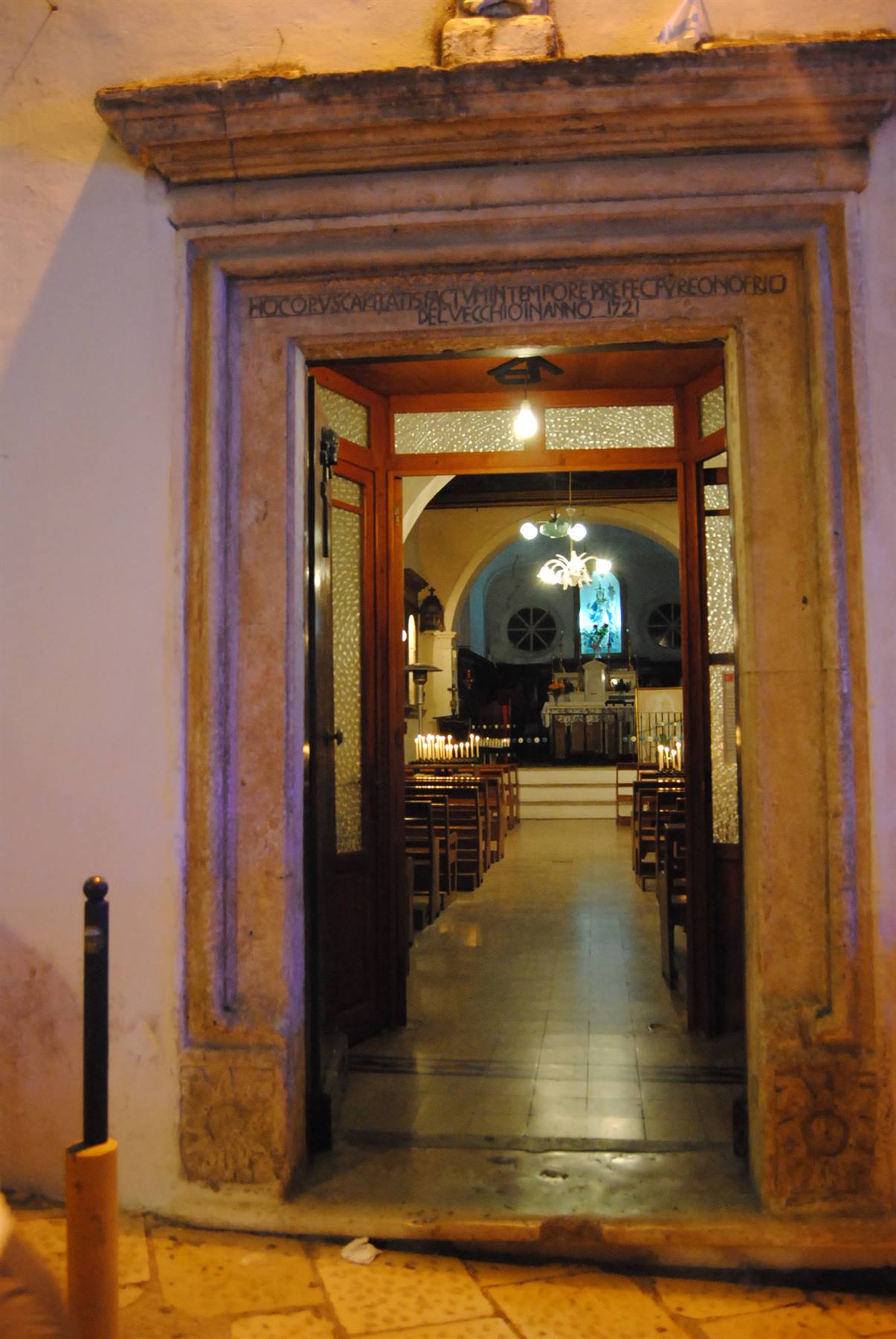 chiesa nelle viuzze di Peschici