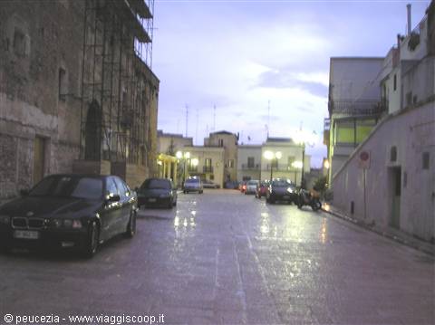 piazza del centro storico di Laterza