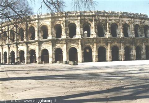 Nimes:arena