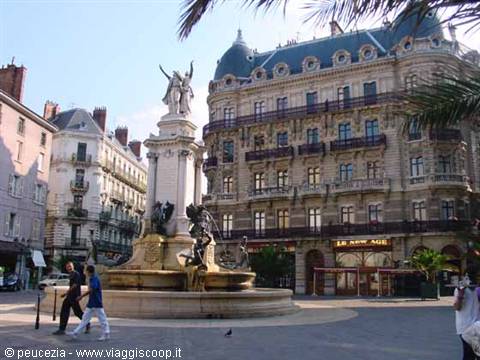 piazza di Grenoble