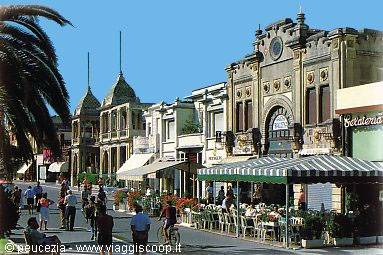 il viale di Viareggio