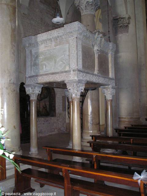 pulpito della cattedrale di Troia
