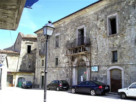 ancora palazzo lembo