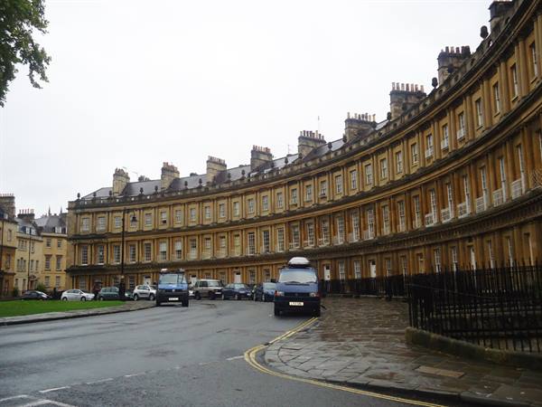 the circle,tipica piazza con costruzioni semicircolari a Bath
