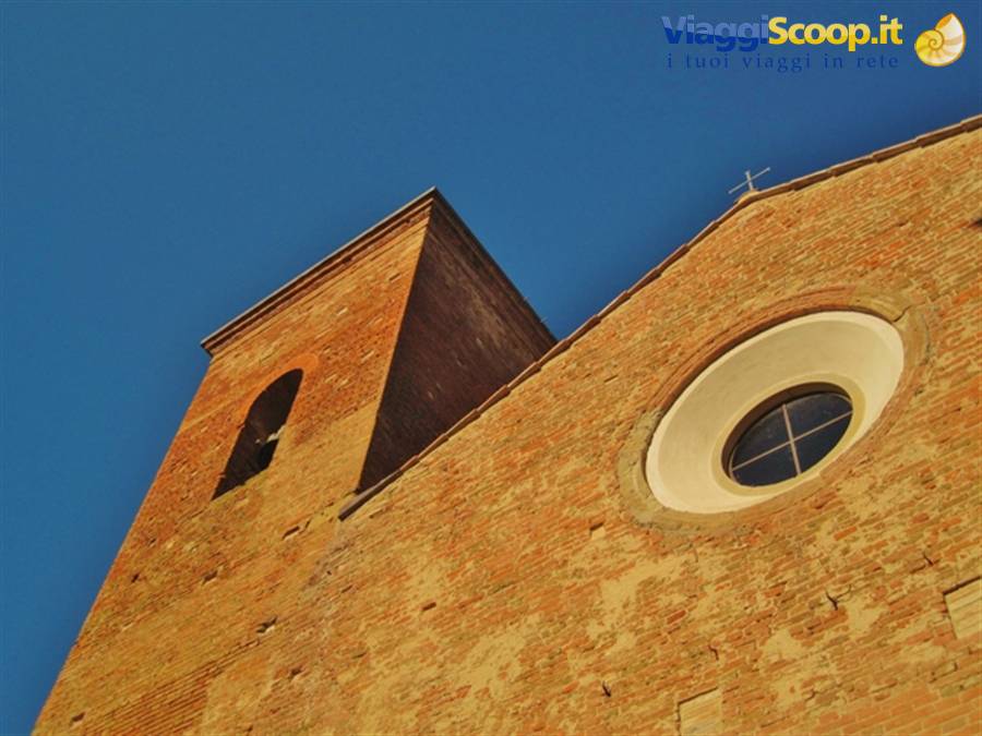 Matrimonio in Toscana, nel borgo medievale di Certaldo Alto (FI), Chiesa SS. Jacopo e Filippo