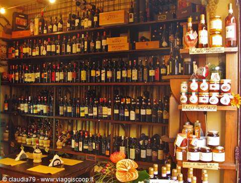 Enogastronia toscana. Enoteca Boccaccio a Certaldo Alto... mitica marmellata di cipolle di Certaldo!