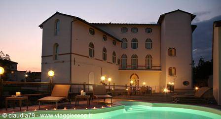 Hotel Toscana. Vacanza in Toscana. L'Hotel Certaldo a Certaldo (FI) nel cuore del Chianti !