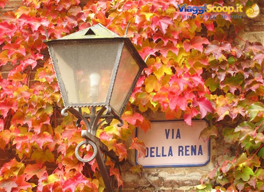 Castelli e borghi medievali toscana. Il borgo medievale di Certaldo Alto (Firenze), nel Chianti