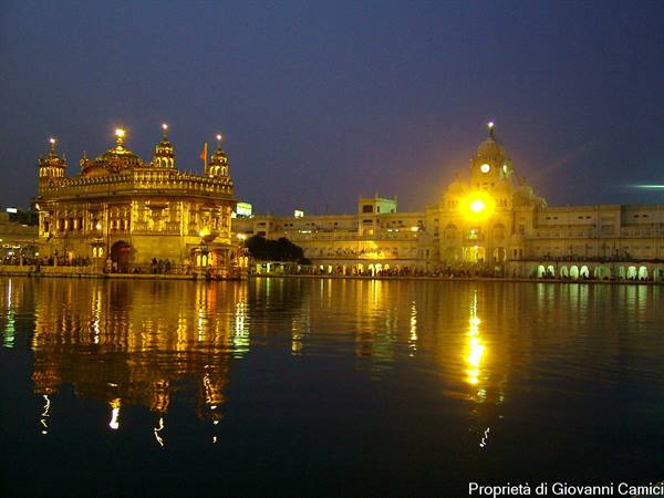 AMRITSAR,TEMPIO D'ORO