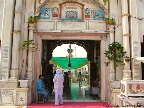 AMRITSAR,Tempio di Durgiana