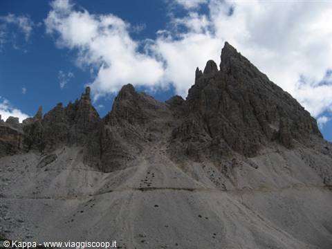 Tre Cime di Lavaredo versante Nord dal sentiero 105