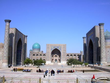 Piazza Registan