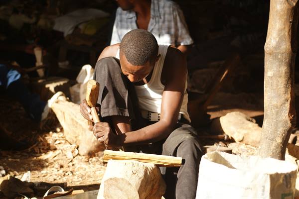 La fabbrica del legno di Malindi