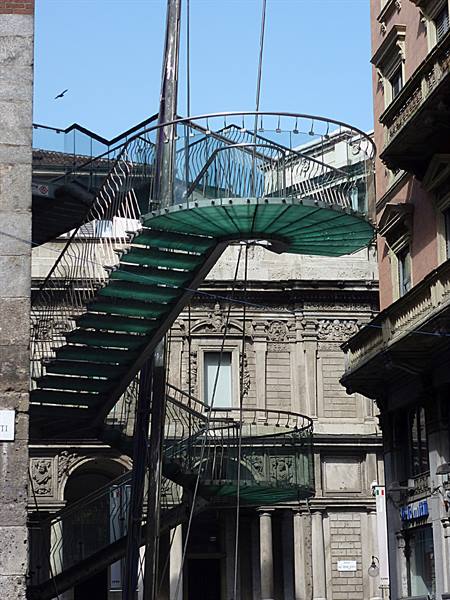 Dietro il Palazzo della Ragione