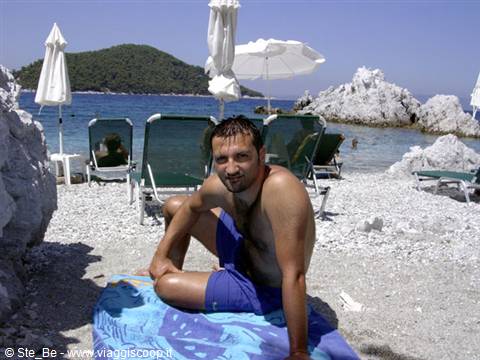 Io vicino Panormos beach