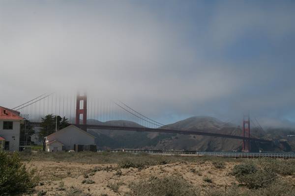 Golden Gate nella nebbia