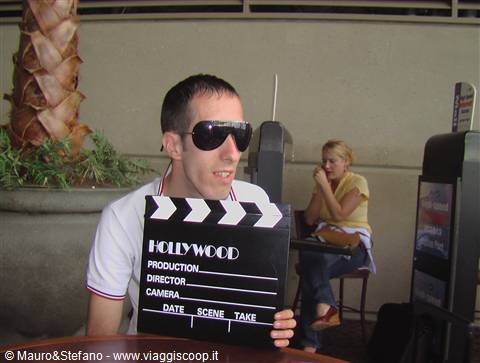Mauro a LAX in attesa del volo di ritorno in italia... vacanza finita..........