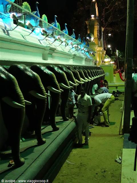 Cerimonia a Kataragama