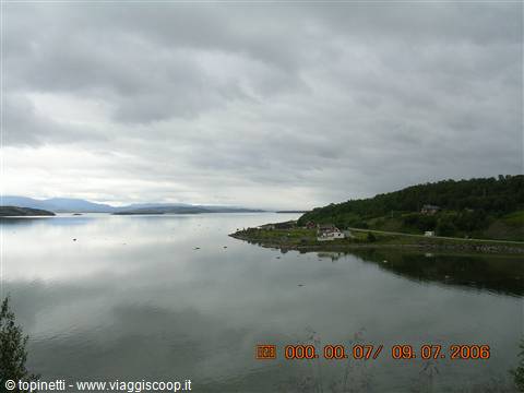 Lungo il Porsangenfjord verso Caponord