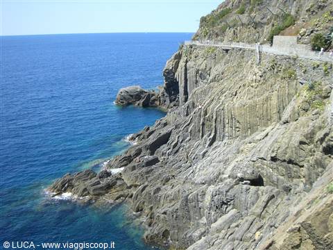 MERAVIGLIE DIETRO L'ANGOLO