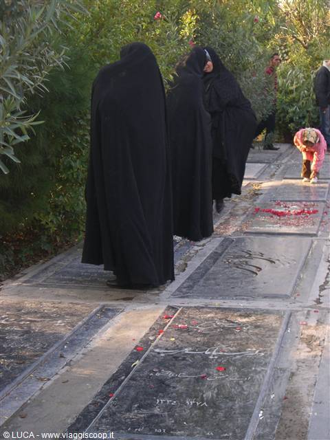 Tehran - Cimitero martiri guerra Iraq-Iran