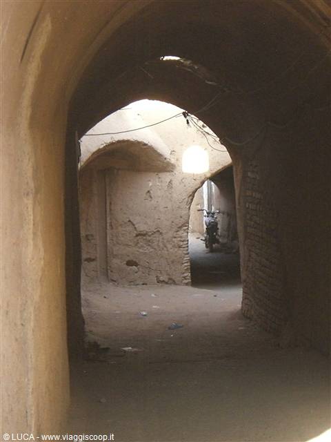 Ydaz - centro storico, strade e costruzioni di fango