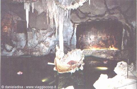 Linderhof, grotta