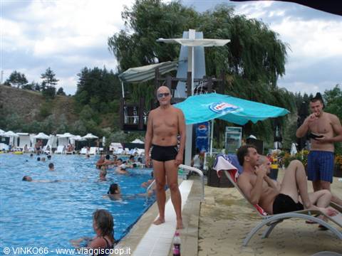 nella piscina termale di Dobrinishte
