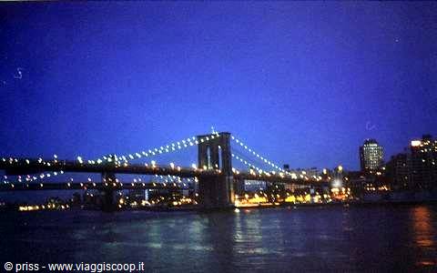 ponte by night