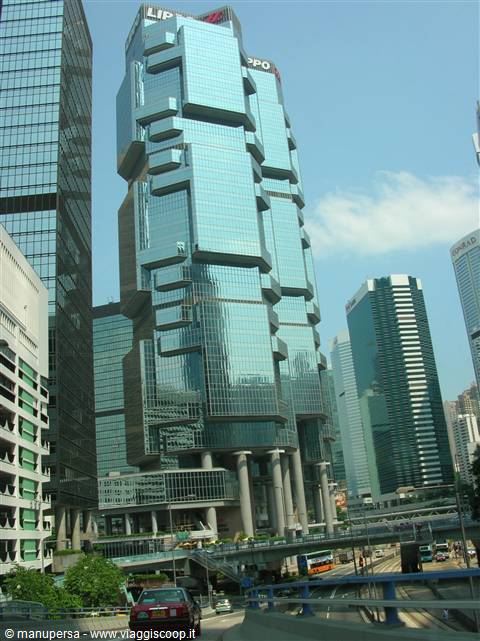 GRATTACIELI NEL CUORE DI HONG KONG