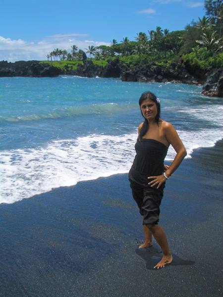 IO A WAIANAPANAPA, BLACK BEACH