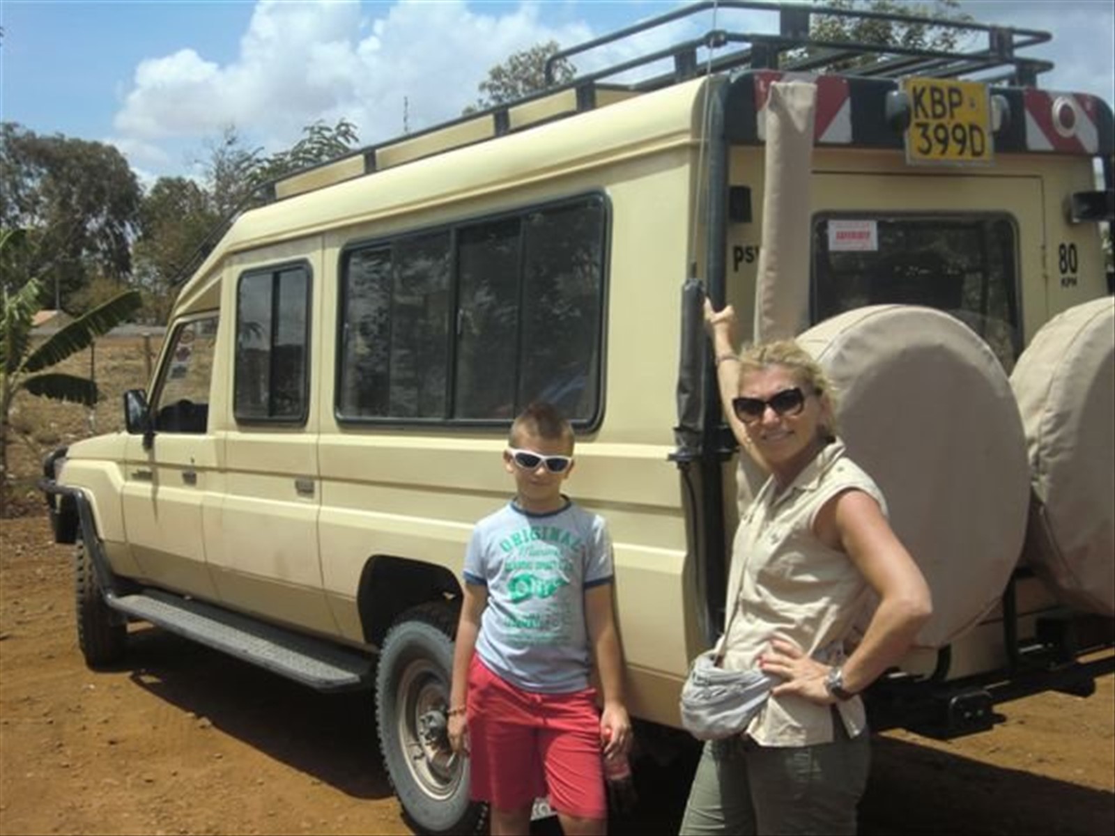 LA NOSTRA JEPP PER SAFARI DA NAIROBI A WATAMU!