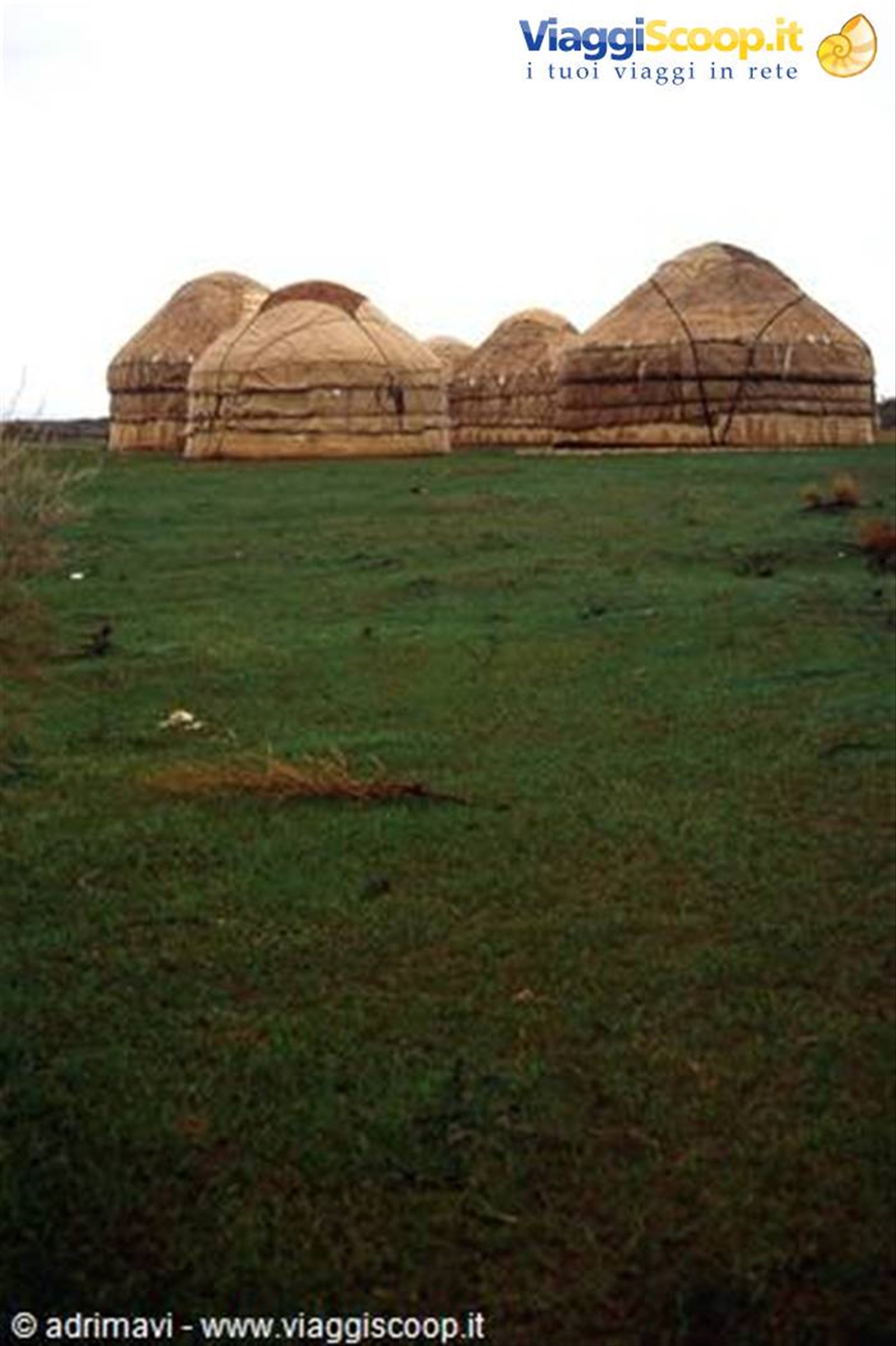 campo di yurte - kizil-kum desert