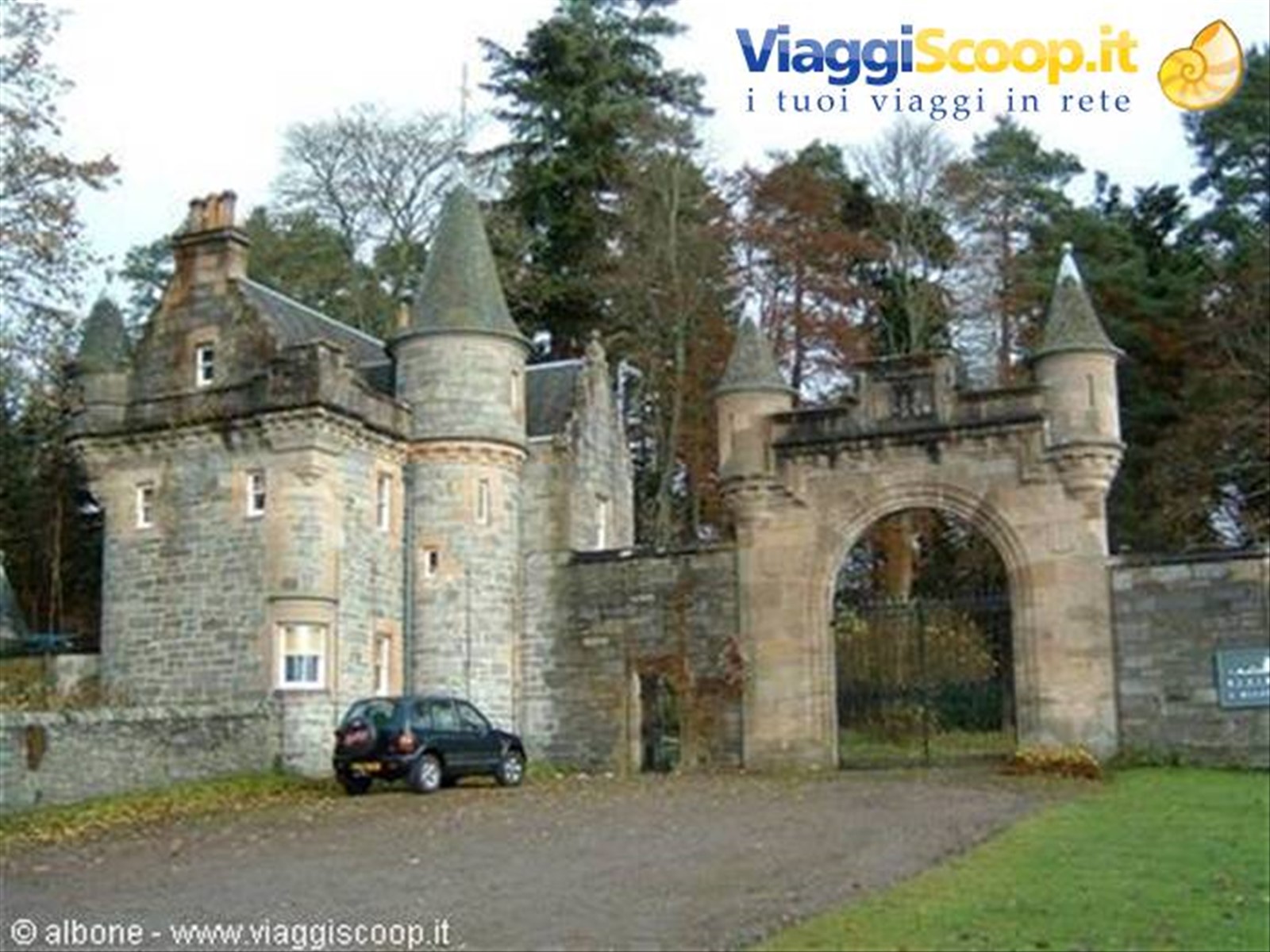 3.2 - Blair Castle.JPG