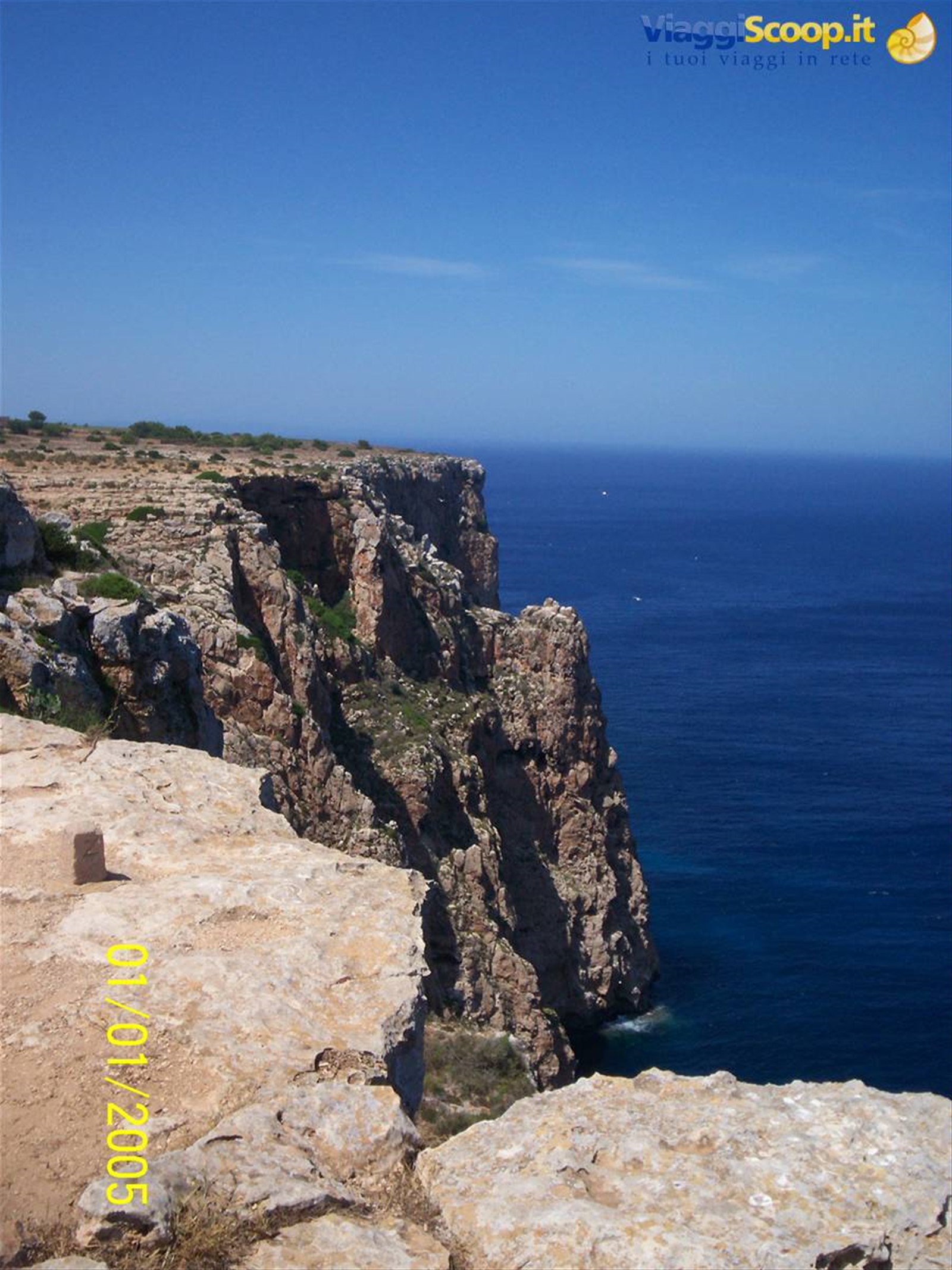 DI FRONTE AL FARO...FORMENTERA....MAGNIFICO STRAPIOMBO