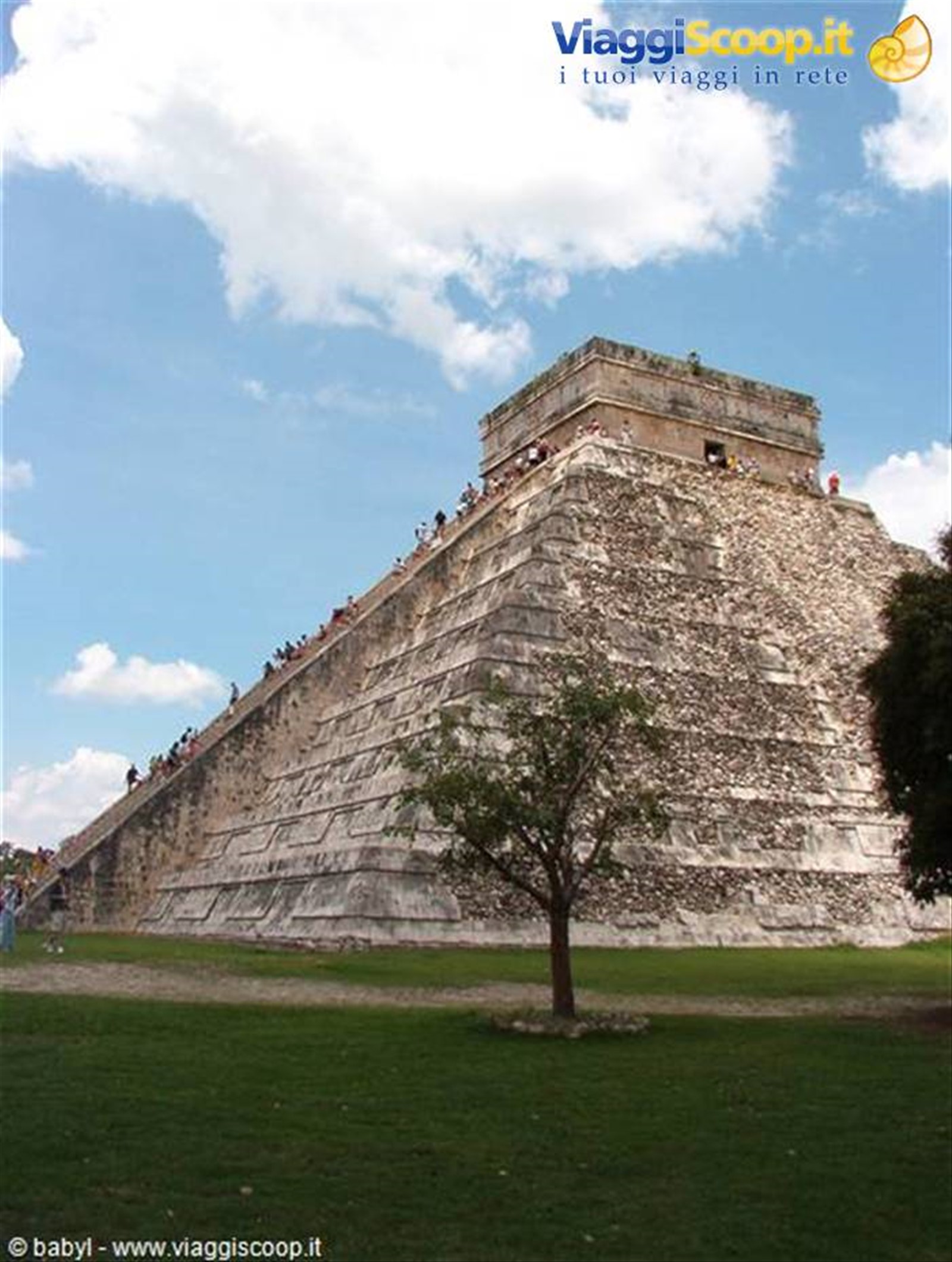 la famosissima piramide di Chichen Itza