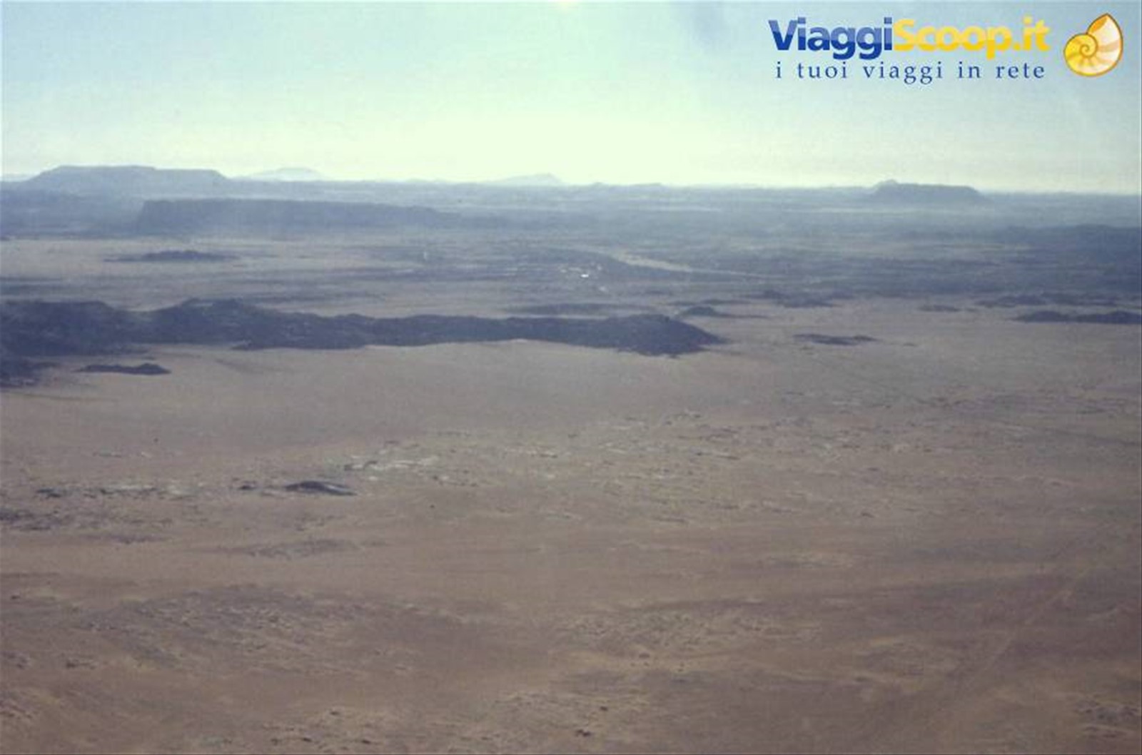 TAMANRASSET DALL'AEREO