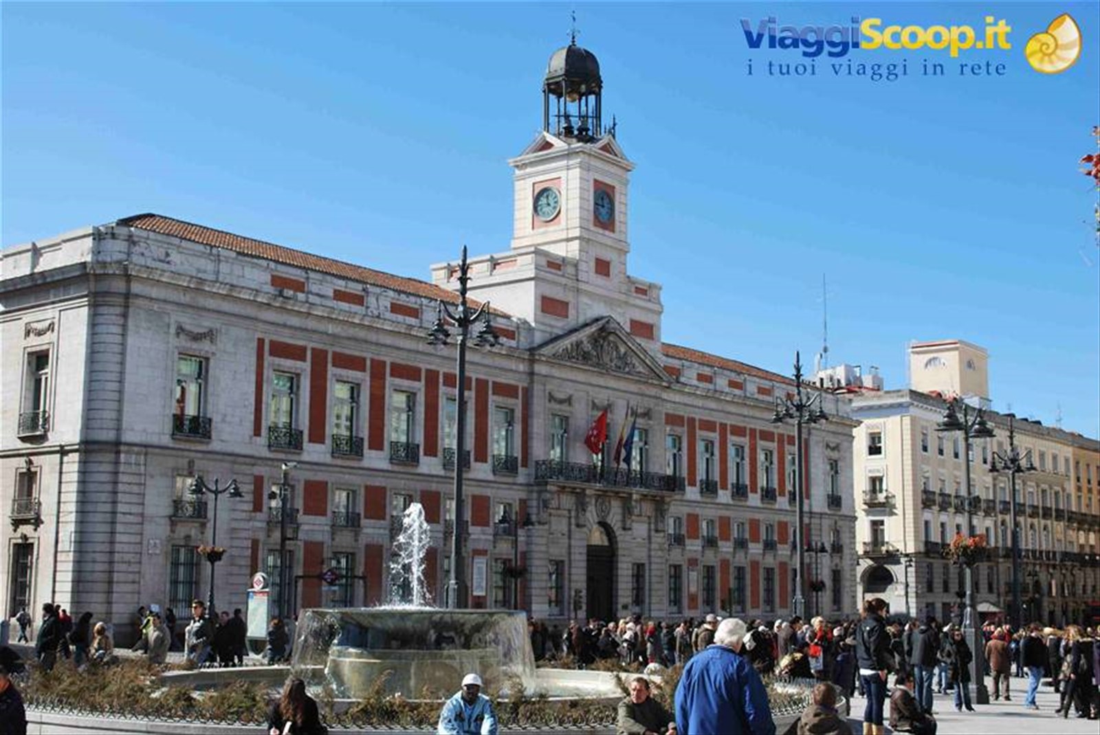 Palazzo del Correos alla Plaza de la Puerta du Sol