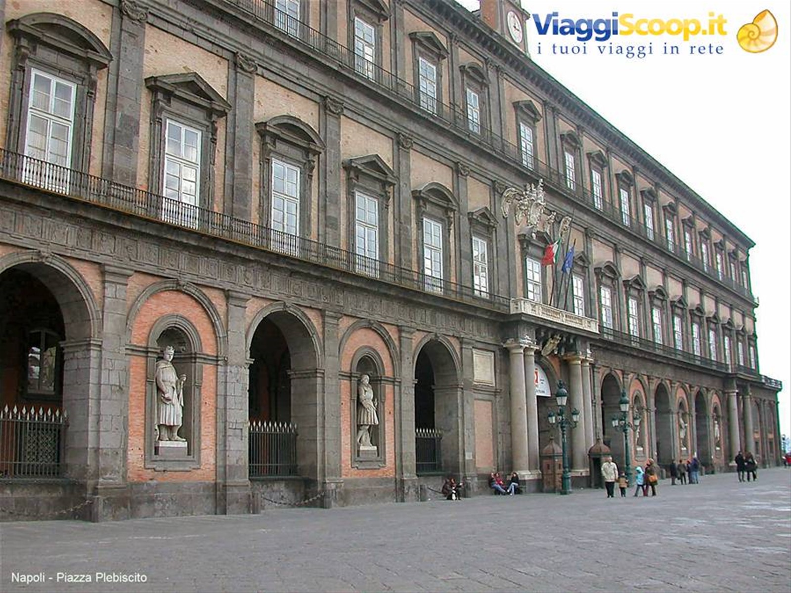 Napoli - Piazza Plebiscito