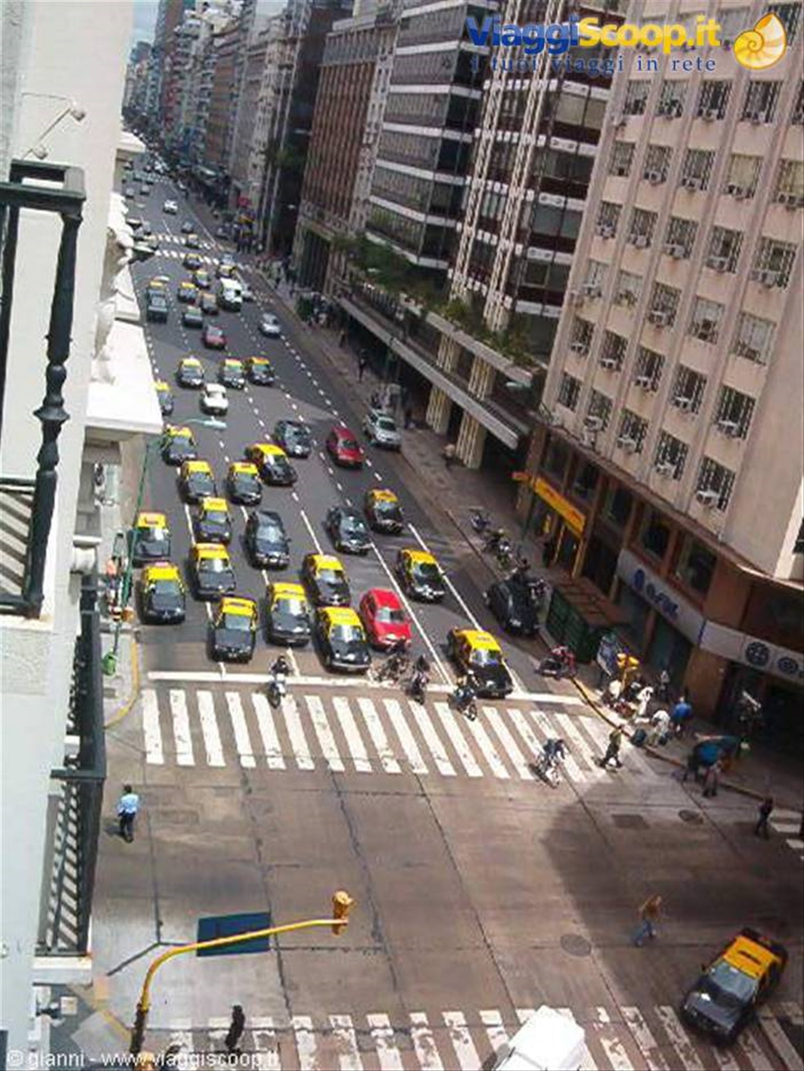Buenos Aires: Avenida Corrientes
