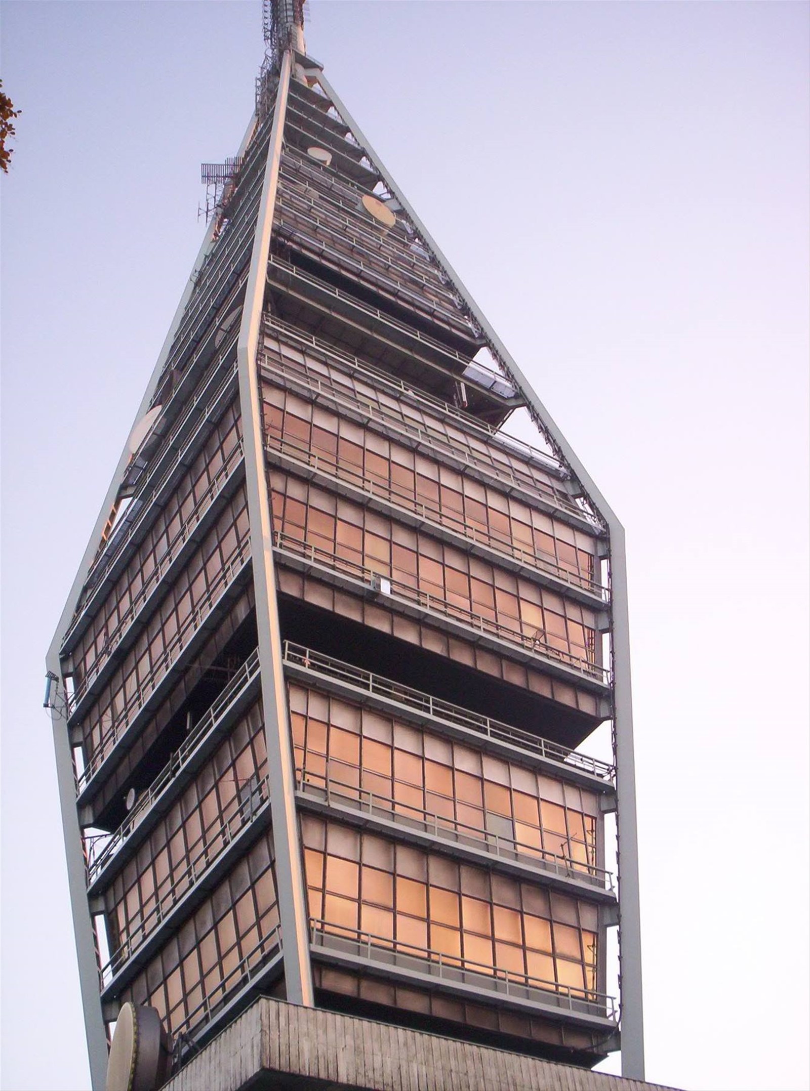 Piccoli Carpazi, torre televisiva