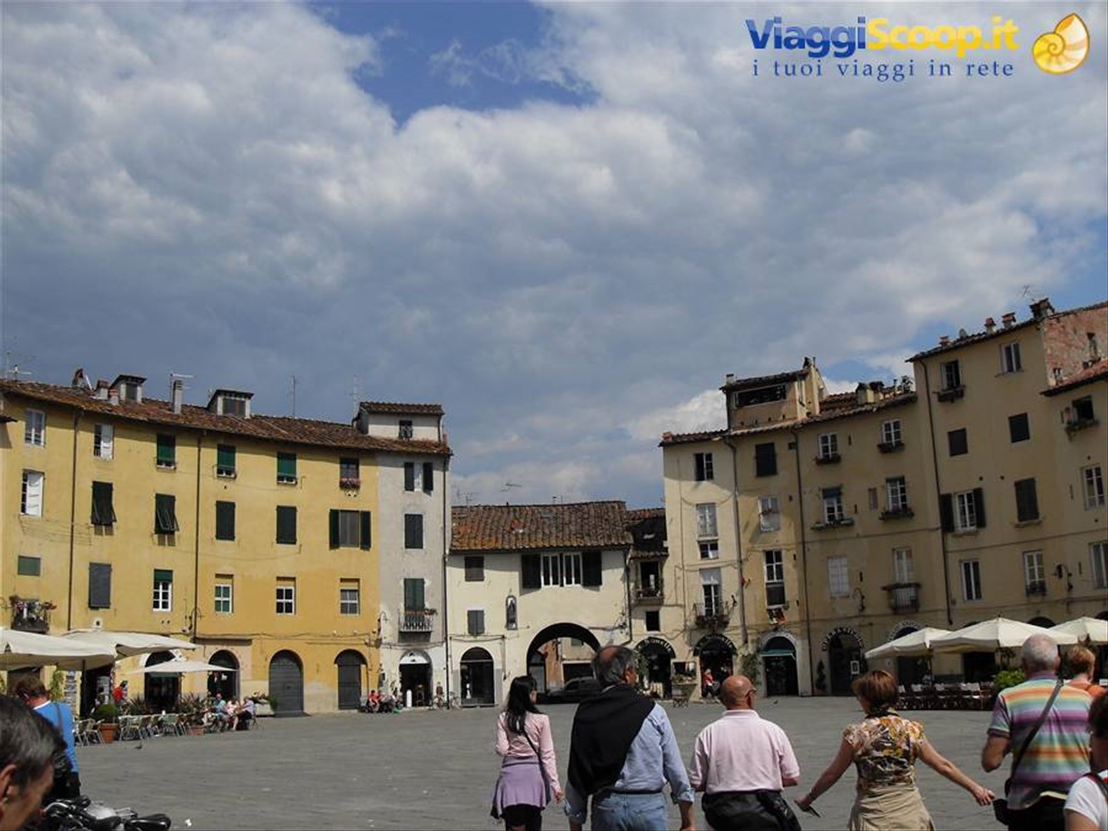 piazza dell'Anfiteatro