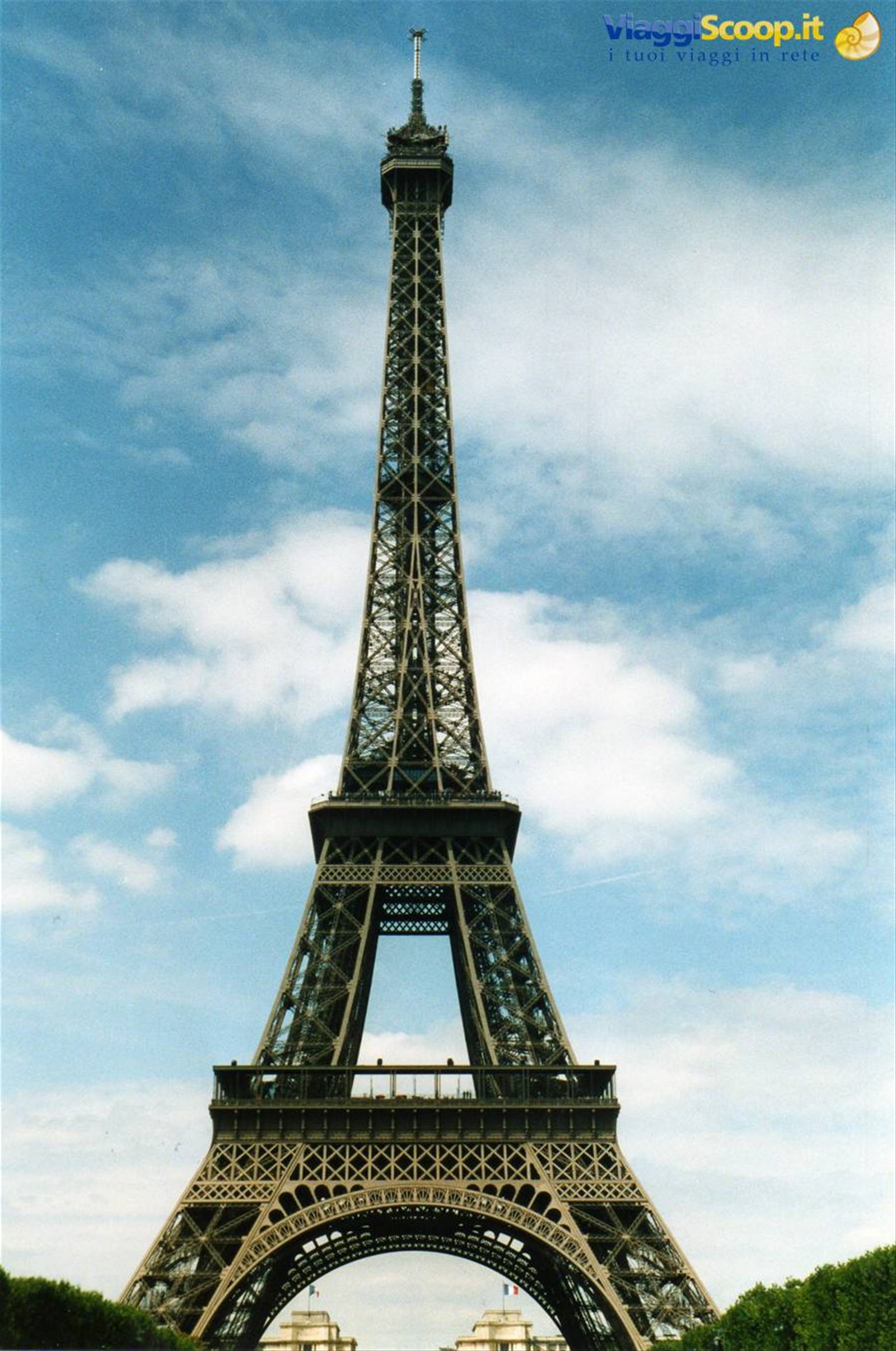 TORRE EIFFEL
