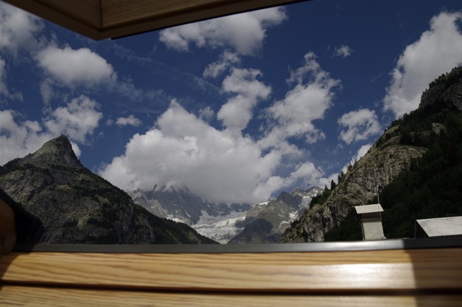 Vista dall'abbaino della mansarda