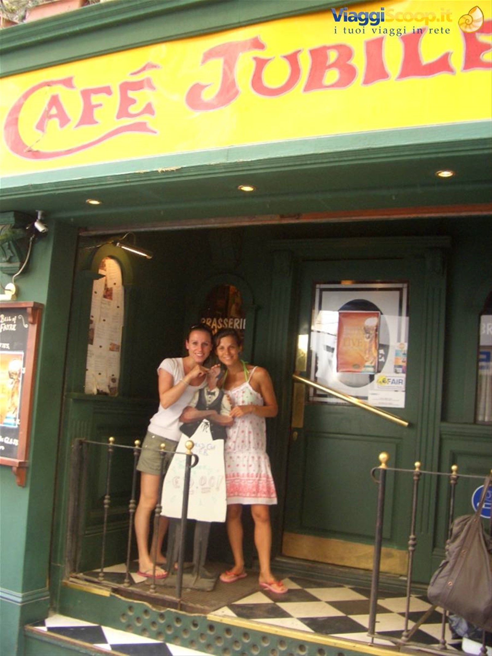 Sorelle...al Cafè Jubilee