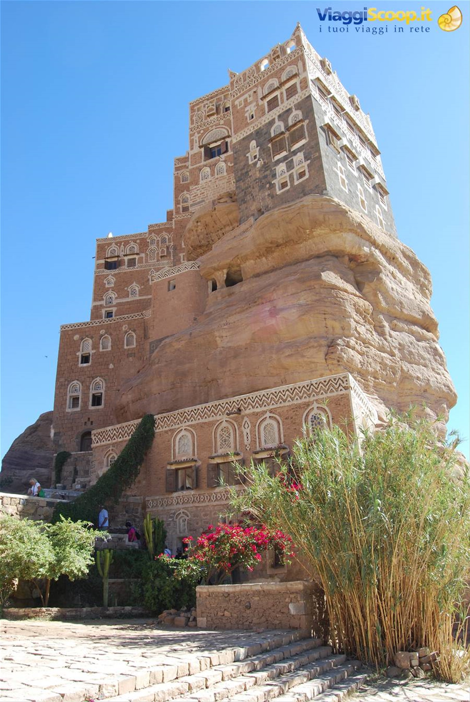 Wadi Dhahr - Dar al-Hajar