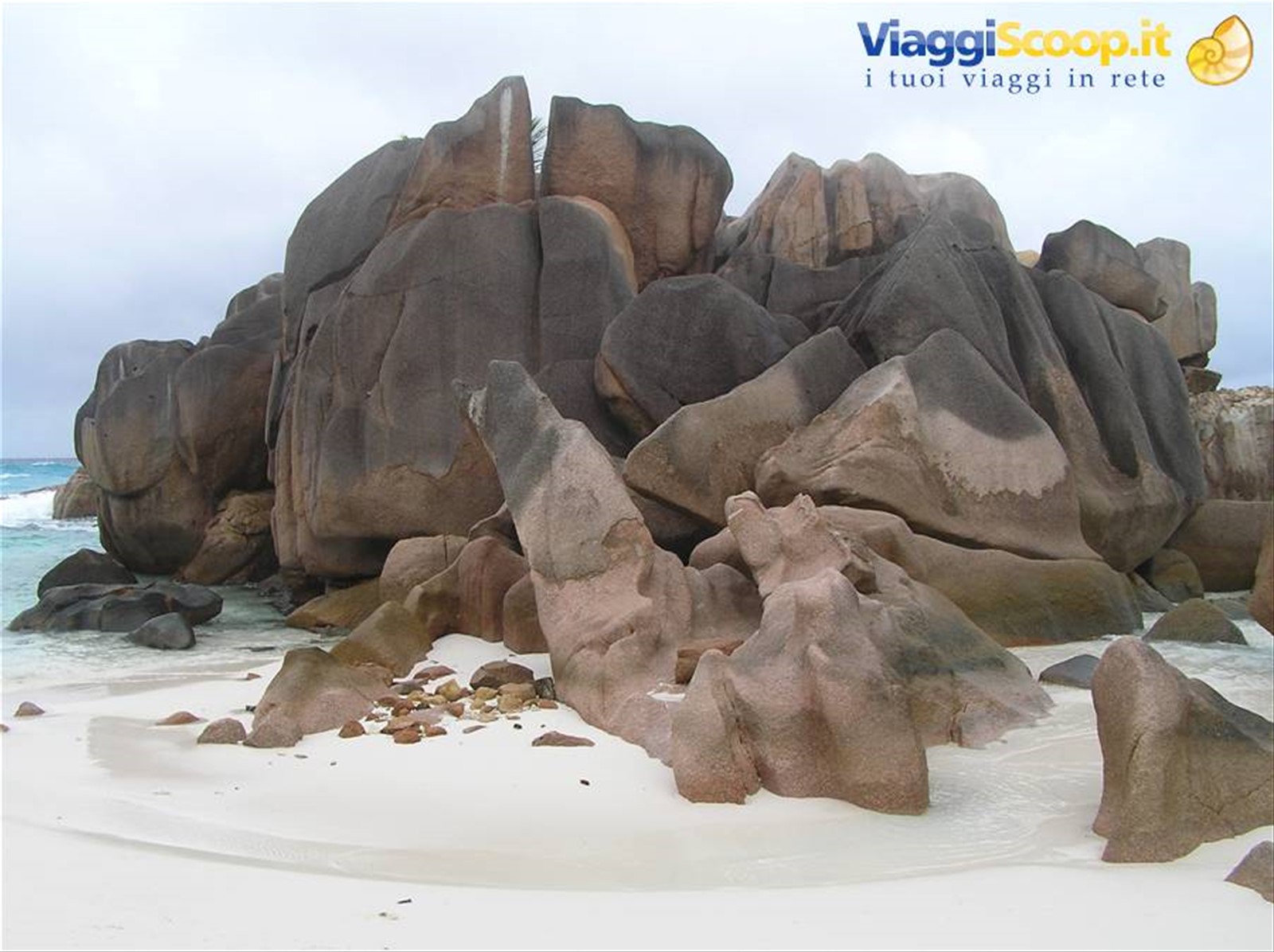ANSE COCO - LA DIGUE