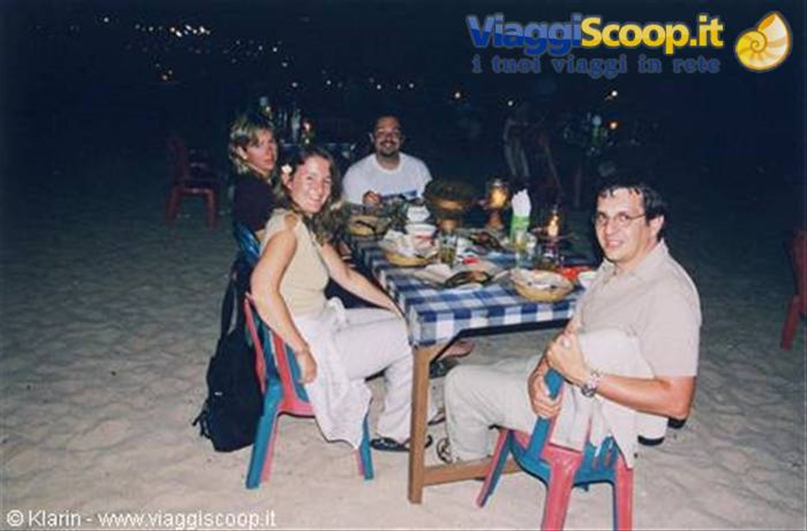 Pesce alla griglia sulla spiaggia di Jimbaran