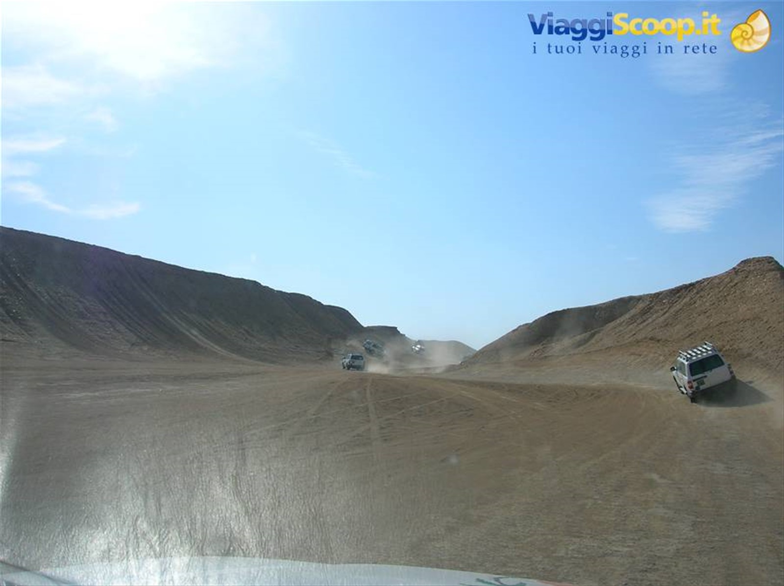 in jeep sulle dune
